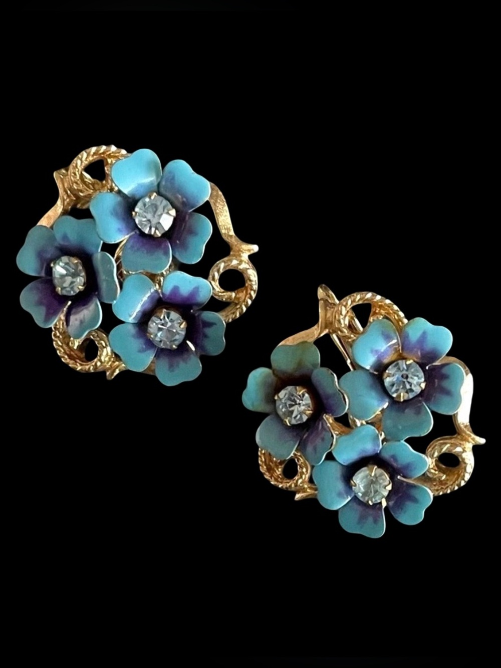 Vintage Signed Avon Enamel Floral Clip Earrings